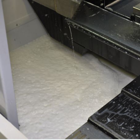  Foam in metalworking fluids can be a necessity or a major headache. Foam doesn&#039;t lubricate well, it cools poorly, it increases fluid volume, it adds to odor problems and, most importantly, it can damage machine plumbing.
