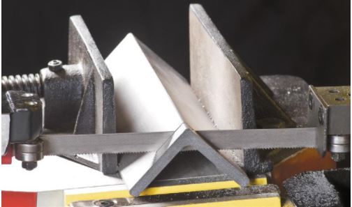 Starrett’s Intenss Pro is a bi-metal bandsaw blade ideal for intensive production cutting. Its positive rake angle and variable pitch tooth geometry provide cutting efficiency.