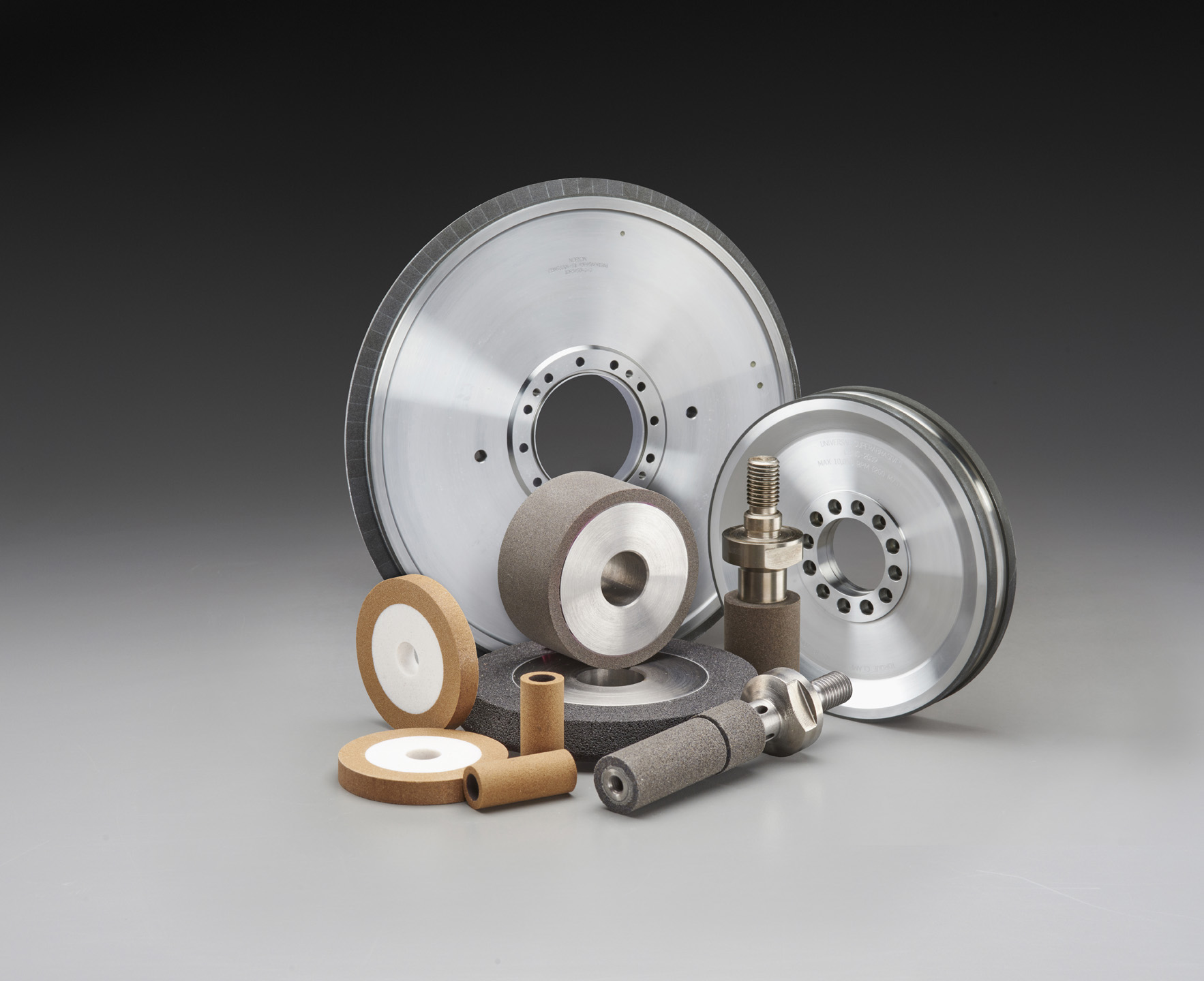 The Vitron7, a new wheel in the Norton Winter portfolio, delivers a uniform force per CBN with a high-precision vitrified bond that’s ideal for internal grinding applications.